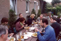 Nach ca. 2 km "Wanderung" wurde erst mal gespeist!