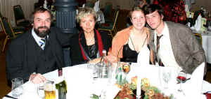 familie.jpg (72020 Byte)