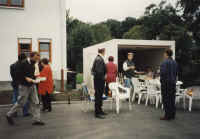 Zum Kennenlernen wird ein Anliegerfest gefeiert